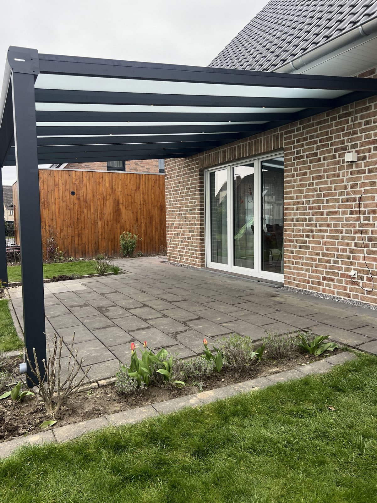 ATT Leistungen Hero Review